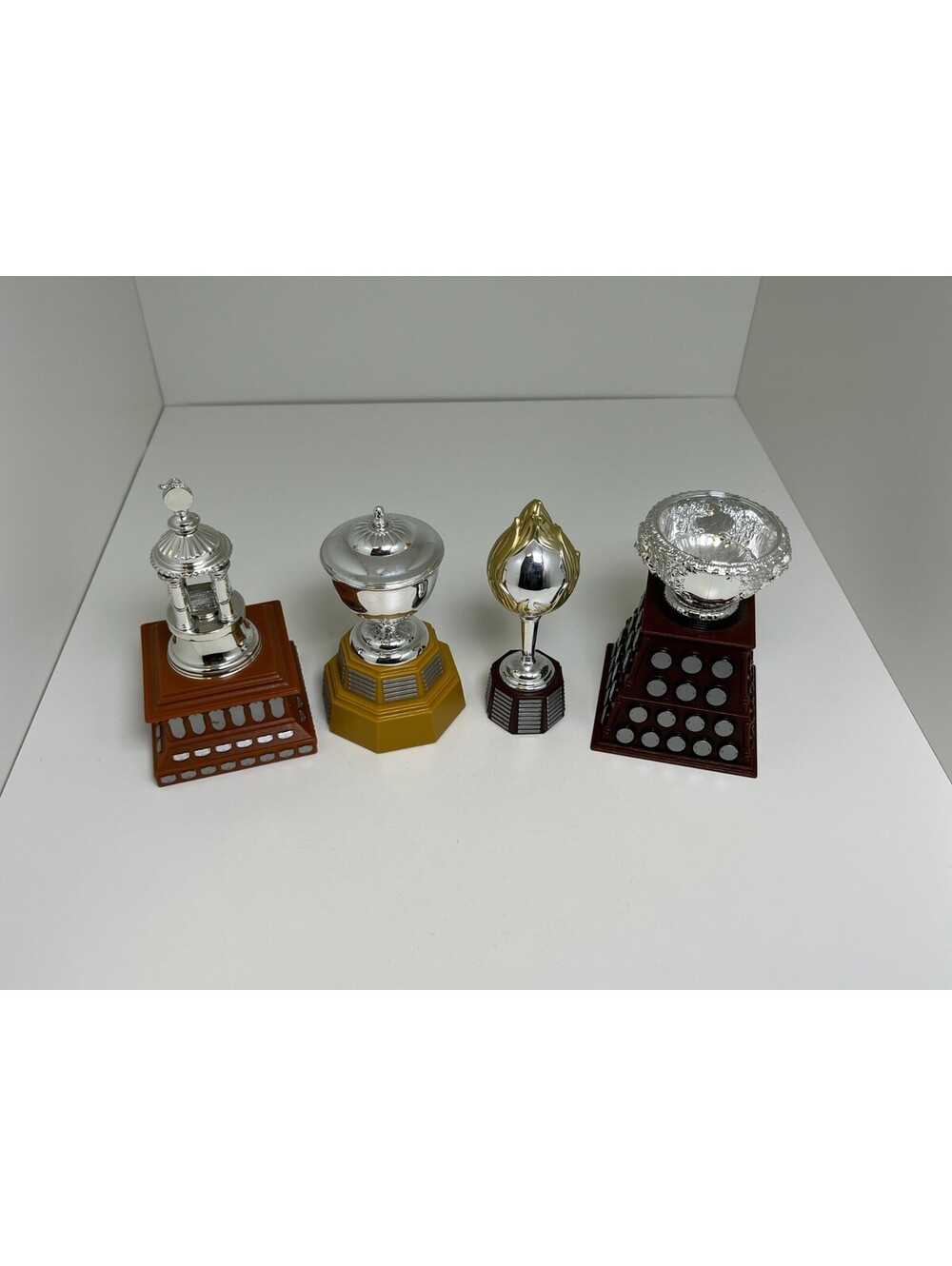 McDonalds 2003 NHL Mini Hockey Trophies Lot of 4 Plastic Replicas Toys Canada